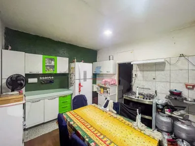 Casa com 9 Quartos à venda, 180m² no Água Branca, Contagem