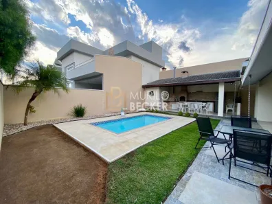 Casa com 3 Quartos à venda, 220m² no Jardim Califórnia, Jacareí