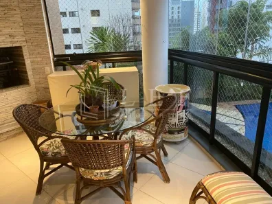 Apartamento com 3 Quartos para alugar, 173m² no Sumaré, São Paulo
