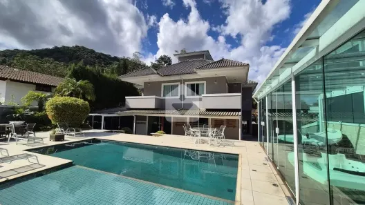 Casa com 4 Quartos à venda, 613m² no Independência, Petrópolis