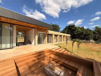 Casa de Condomínio com 3 Quartos à venda, 640m² no Morada do Sol, Uberlândia