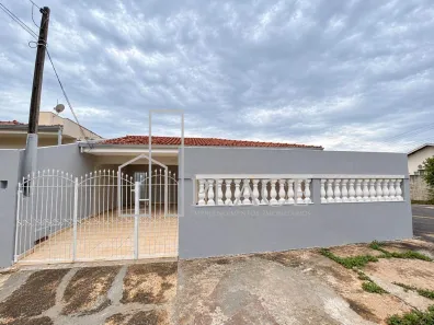 Casa com 3 Quartos para alugar, 150m² no Jardim Colibri, Marília