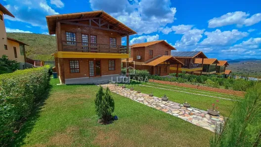 Casa de Condomínio com 3 Quartos à venda, 150m² no Alpes Suiços, Gravatá