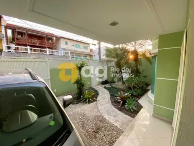 Casa de Condomínio com 5 Quartos à venda, 308m² no Vila Valqueire, Rio de Janeiro