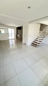 Casa de Condomínio com 3 Quartos para alugar, 119m² no Jardim Passárgada I, Cotia