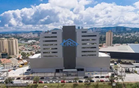 Prédio Comercial para alugar, 9863m² no Jardim dos Camargos, Barueri
