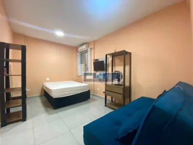 Kitnet para alugar, 27m² no Gonzaga, Santos
