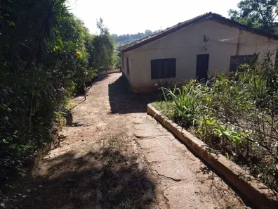 Fazenda/Sítio com 3 Quartos à venda, 100m² no Jardim Estância Brasil, Atibaia