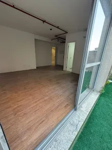 Sala Comercial para venda ou aluguel, 99m² no Independência, Porto Alegre