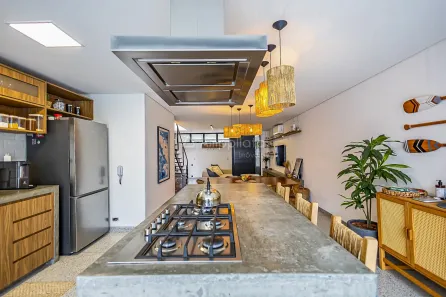 Sobrado com 3 Quartos à venda, 174m² no Água Verde, Curitiba