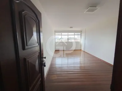 Apartamento com 3 Quartos para alugar, 262m² no Nossa Senhora da Abadia, Uberaba