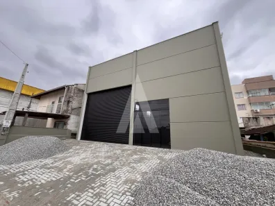 Galpão/Depósito/Armazém para alugar, 236m² no Floresta, Joinville