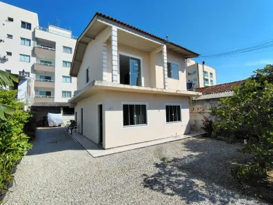 Casa com 4 Quartos à venda, 126m² no Praia João Rosa, Biguaçu