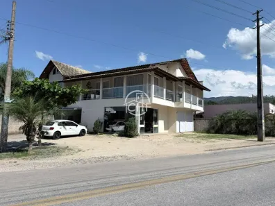 Casa com 3 Quartos à venda, 195m² no São João, Brusque