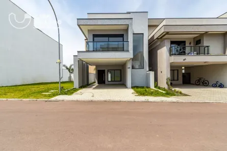 Sobrado com 3 Quartos à venda, 175m² no Bairro Alto, Curitiba