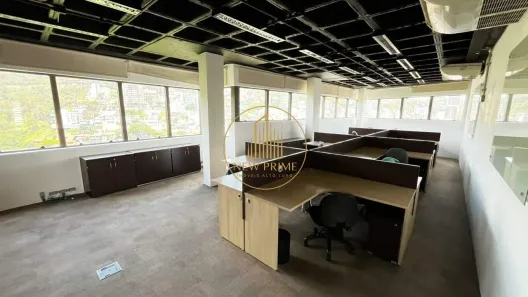 Sala Comercial para alugar, 207m² no Santa Lúcia, Belo Horizonte
