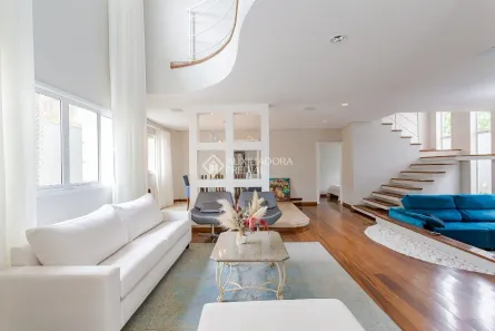 Casa com 4 Quartos à venda, 295m² no Mercês, Curitiba