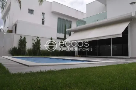 Casa de Condomínio com 4 Quartos à venda, 300m² no Gávea, Uberlândia
