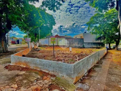 Lote/Terreno à venda, 316m² no Jardim Alvorada, Maringá