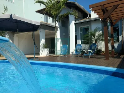 Casa com 4 Quartos à venda, 251m² no Canto Grande, Bombinhas
