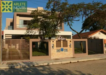 Casa com 4 Quartos para alugar, 150m² no Mariscal, Bombinhas
