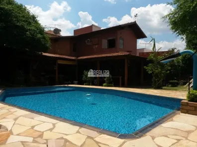 Casa com 4 Quartos à venda, 290m² no Olinda, Uberaba