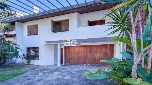 Casa com 4 Quartos à venda, 357m² no Chácara das Pedras, Porto Alegre