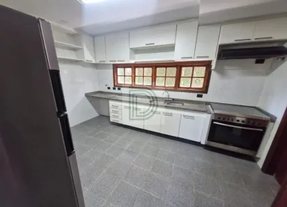 Casa de Condomínio com 3 Quartos à venda, 324m² no San Diego Park, Cotia