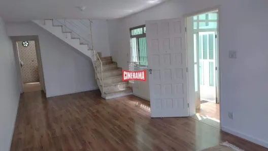Sobrado com 3 Quartos à venda, 170m² no Parque Jaçatuba, Santo André