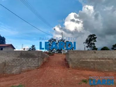 Lote/Terreno à venda, 618m² no Caldas, Caldas