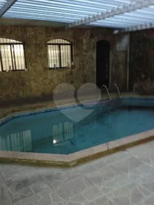 Sobrado com 3 Quartos à venda, 200m² no Vila Nivi, São Paulo