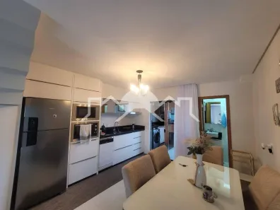 Sobrado com 2 Quartos à venda, 89m² no São Marcos, Joinville