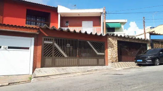 Sobrado com 3 Quartos para alugar, 175m² no Vila Humaitá, Santo André