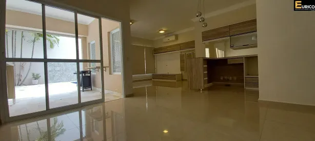 Casa com 3 Quartos à venda, 235m² no Bosque, Vinhedo