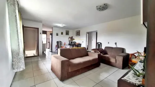Casa com 3 Quartos à venda, 274m² no Comasa, Joinville