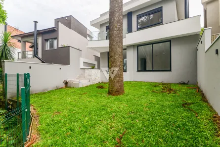 Casa de Condomínio com 3 Quartos à venda, 334m² no Campo Comprido, Curitiba