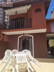 Sobrado com 3 Quartos à venda, 203m² no Jardim Dourado, Guarulhos