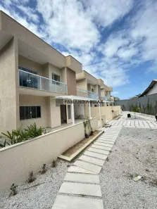 Sobrado com 4 Quartos à venda, 120m² no Parque Hotel, Araruama