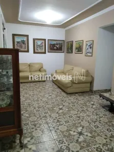 Casa com 3 Quartos à venda, 380m² no Granja Ouro Branco, Contagem