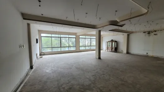 Prédio Comercial para alugar, 1000m² no Vila Regente Feijó, São Paulo