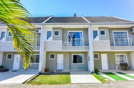 Sobrado com 3 Quartos à venda, 100m² no Uberaba, Curitiba