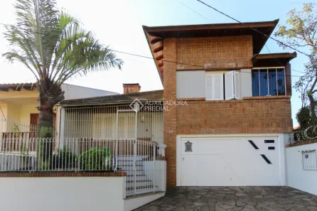 Casa com 3 Quartos à venda, 244m² no Centro, Canoas