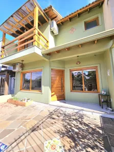 Casa com 3 Quartos à venda, 150m² no Hípica, Porto Alegre