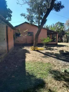 Fazenda/Sítio com 3 Quartos à venda, 200m² no Chácaras Santa Edwirges, Guaratinguetá