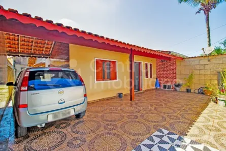 Casa com 3 Quartos à venda, 113m² no Jardim Peruibe, Peruíbe