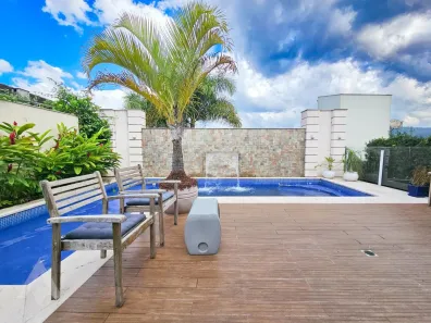 Casa com 4 Quartos à venda, 326m² no Água Verde, Blumenau