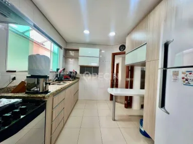 Casa de Condomínio com 3 Quartos à venda, 240m² no Cidade Jardim, Rio Claro