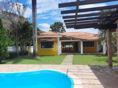 Casa de Condomínio com 3 Quartos à venda, 200m² no Rincão Mimoso (Itaipuaçu), Maricá