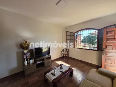 Casa com 3 Quartos à venda, 360m² no Candelária, Belo Horizonte