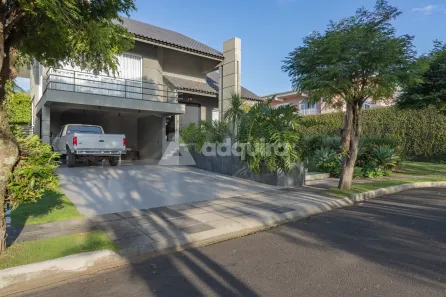 Casa de Condomínio com 3 Quartos à venda, 238m² no Orfãs, Ponta Grossa